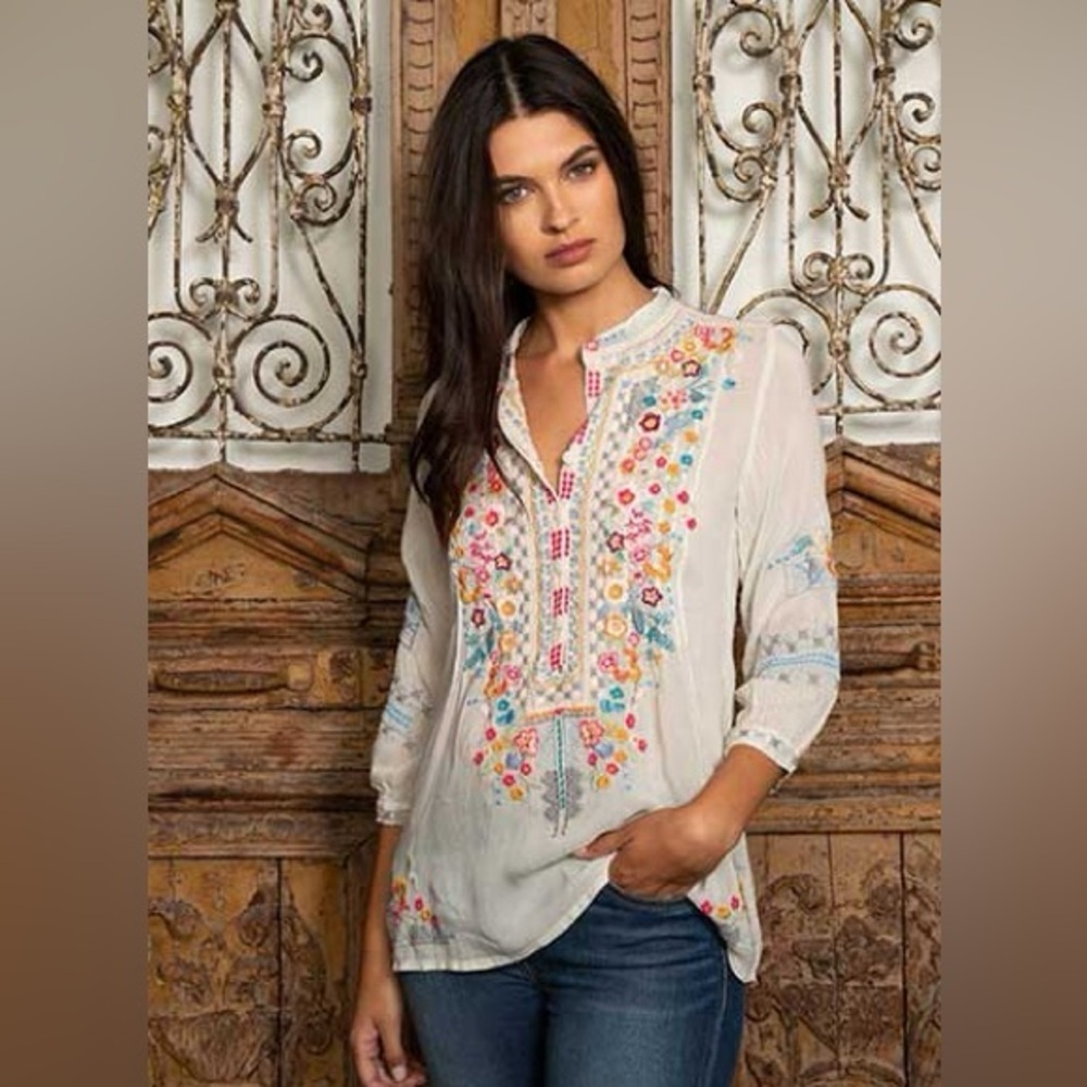 Johnny Was rayon button tunic Size Medium